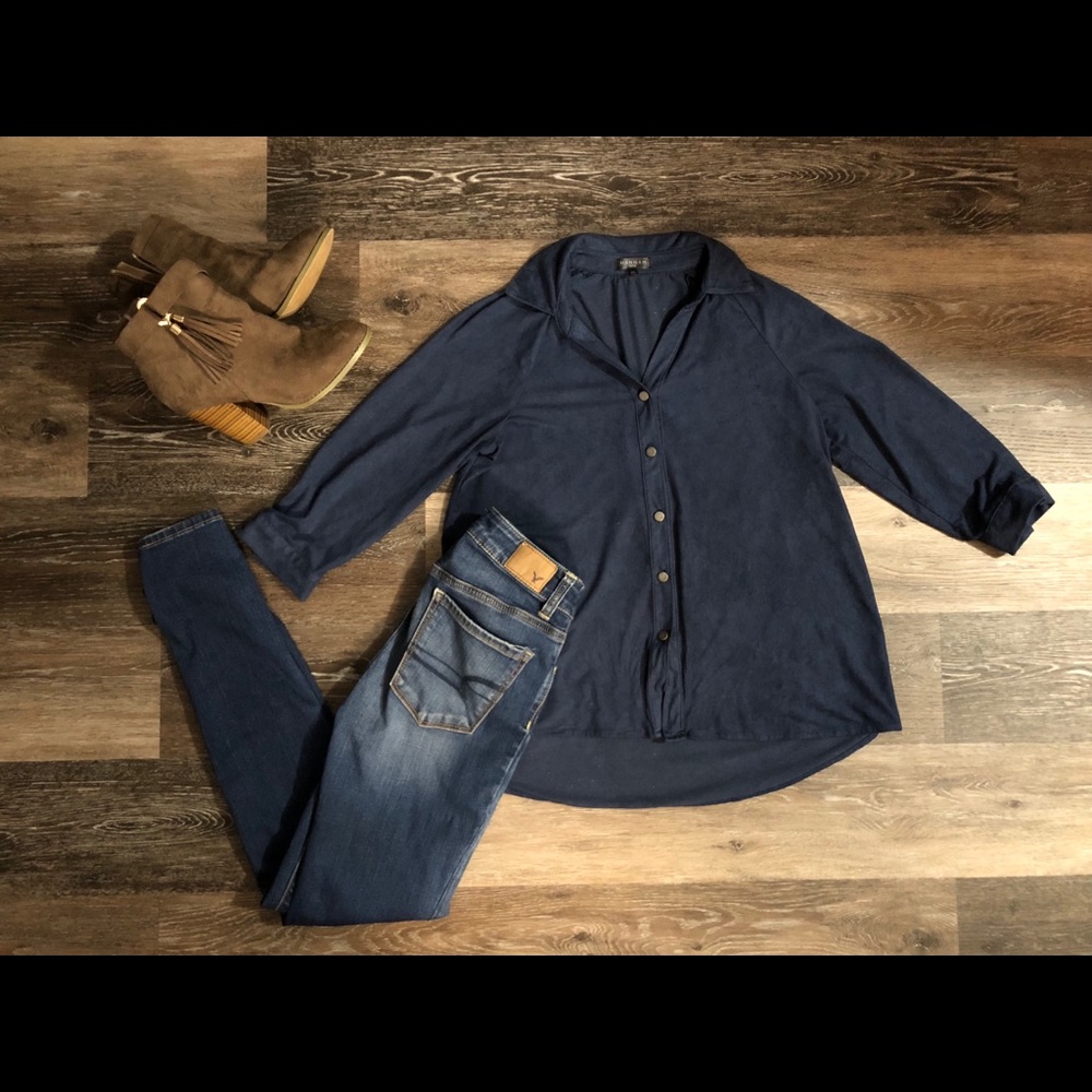❌SOLD❌ Suede high low button up